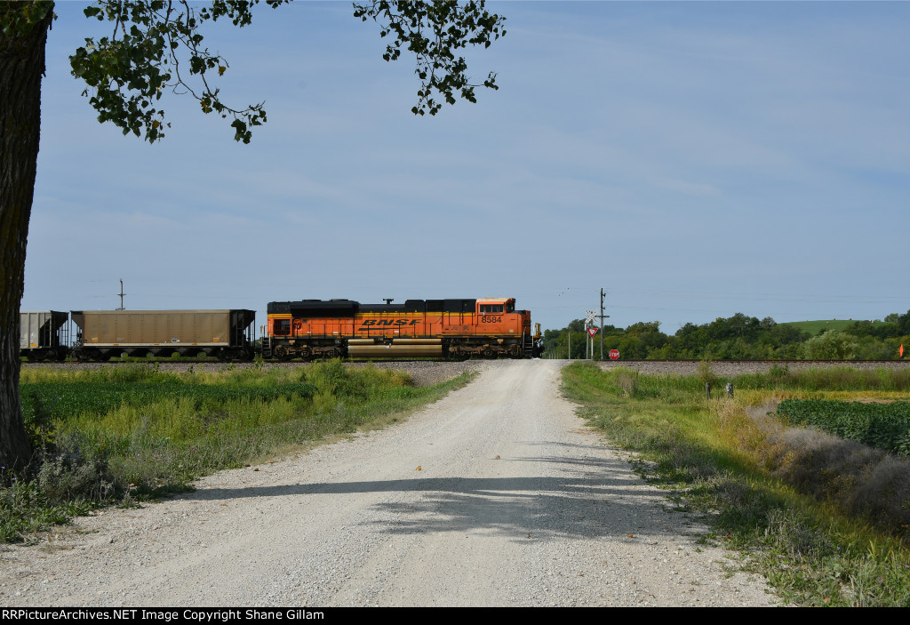 BNSF 8584